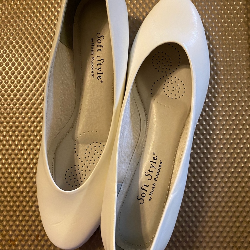 White Slides, 8.5 Wide